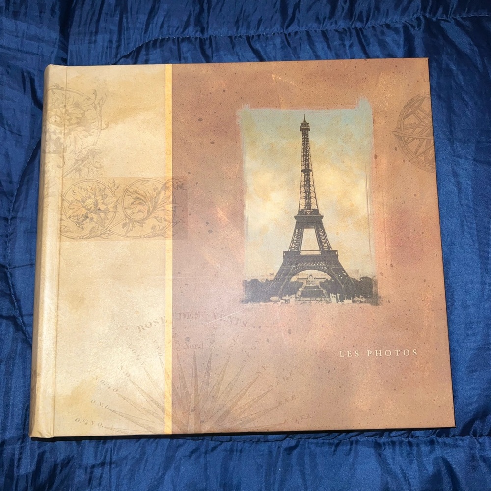 Photo Album Paris and Eiffel Tower